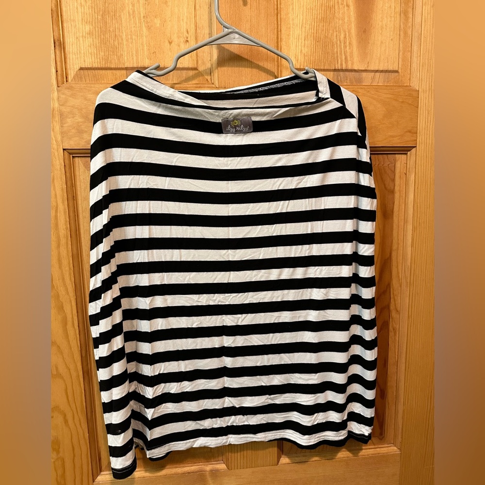 One size nursing cover